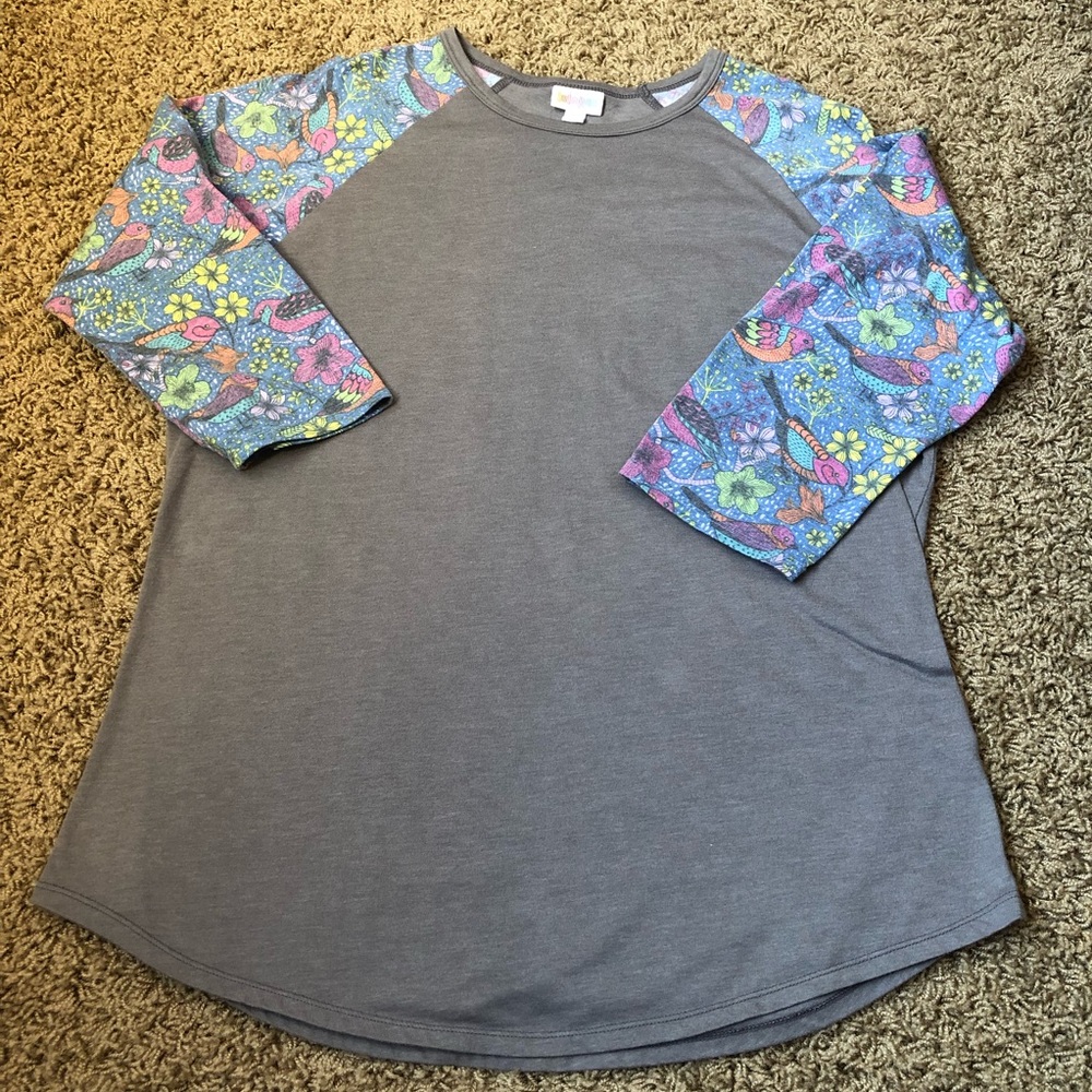 Lularoe Randy tee